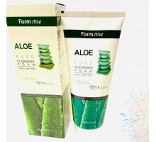 Пенка для умывания лица очищающая Farm Stay Aloe